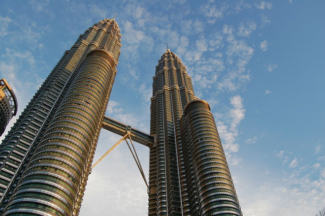 Tổng hợp 16 tòa nhà chọc trời “sang chảnh” nhất được xây dựng trong 30 năm qua - Ảnh 3.