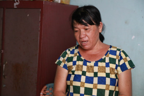 Chồng bỏ, vợ nuôi 11 con giữa Sài Gòn: Nhiều lúc, tôi chỉ muốn chết nhưng nhìn đàn con lại cố gạt nước mắt - Ảnh 2.