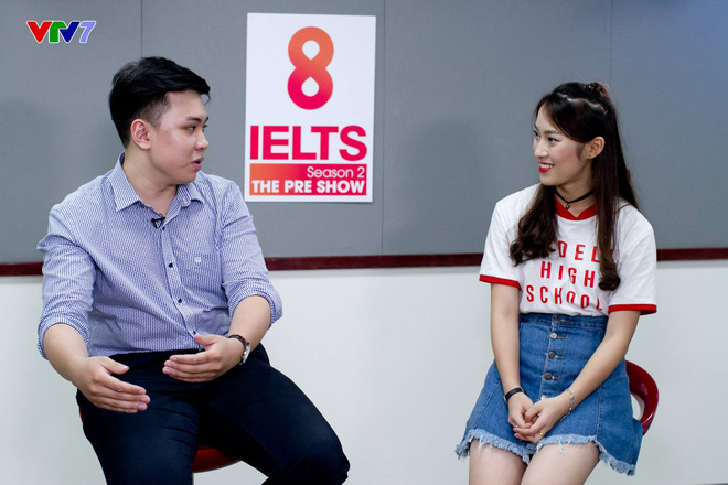 Khánh Vy khiến cư dân mạng ngưỡng mộ khi xuất hiện trong vai trò host chương trình 8 IELTS trên sóng VTV7 - Ảnh 4.