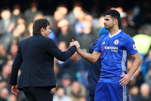 Antonio Conte & 7 điều tồi tệ dồn dập ập đến ngay sau ngày đăng quang - Ảnh 3.