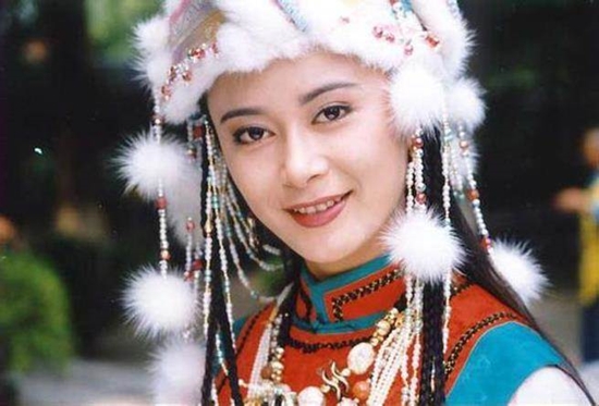 Không thể nhận ra nàng công chúa bí ẩn nhất của Hoàn Châu cách cách sau 20 năm - Ảnh 3.