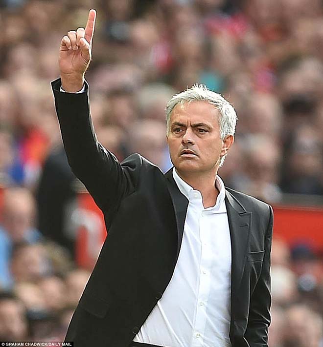 MU bị chê “hèn nhát”: Mourinho nêu 3 điều, vạch tội đám “ghen ăn tức ở” - Ảnh 4.