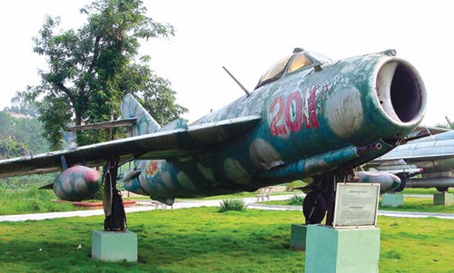 Chuyên gia diệt MiG bị hạ bởi MiG - Ảnh 2.