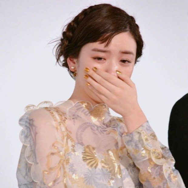 Chỉ vì khóc quá đẹp, nữ diễn viên 18 tuổi Nhật Bản nổi tiếng sau 1 đêm - Ảnh 3.