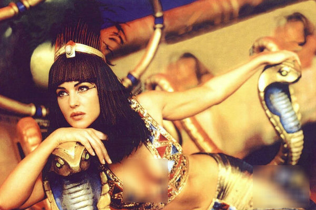 5 vũ khí bí mật mê hoặc đàn ông của Cleopatra - vị nữ hoàng quyền lực nhất Ai Cập cổ đại - Ảnh 3.