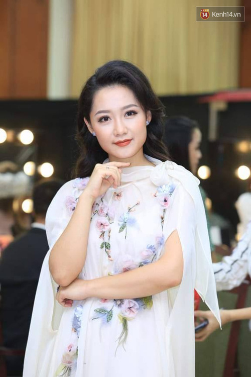Dàn BTV Đài truyền hình Việt Nam lộng lẫy tề tựu trong đêm trình diễn thời trang - Ảnh 3.