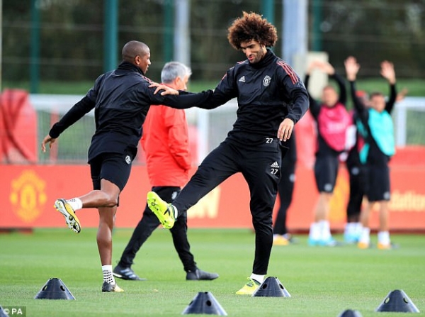 Mourinho tức điên vì Lukaku vẫn phải ‘cày’ dù đang chấn thương  - Ảnh 3.