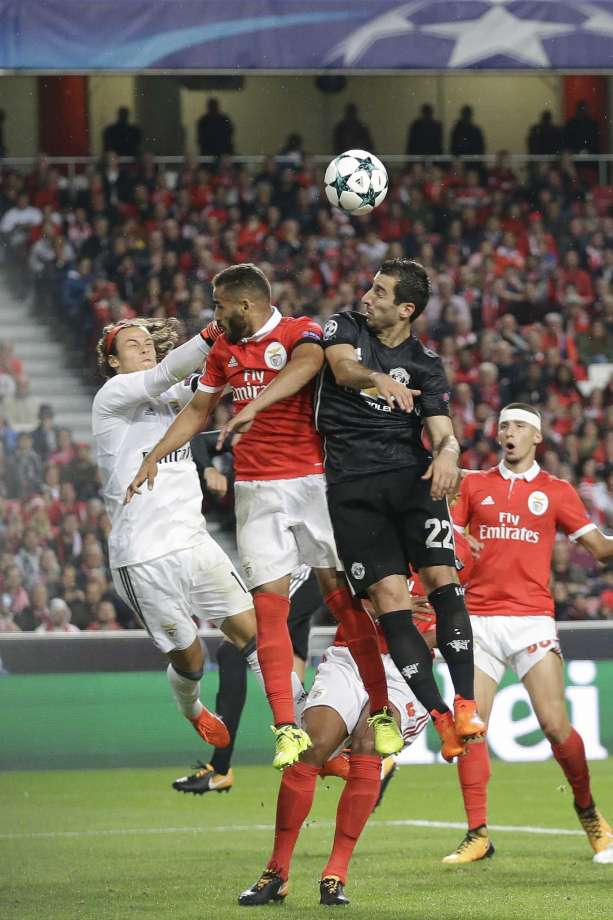 ĐIỂM NHẤN Benfica 0-1 M.U: Rashford hay nhất trận. Lukaku và Mkhitaryan đang chững lại - Ảnh 3.