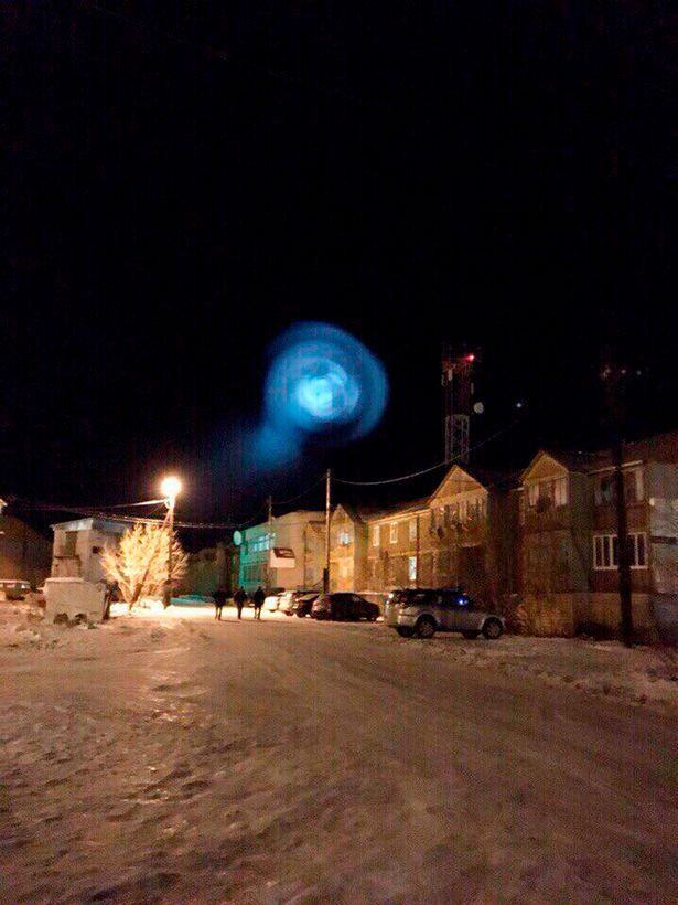 Nga: Người dân hốt hoảng ghi hình quả cầu sáng giống đĩa bay  - Ảnh 4.