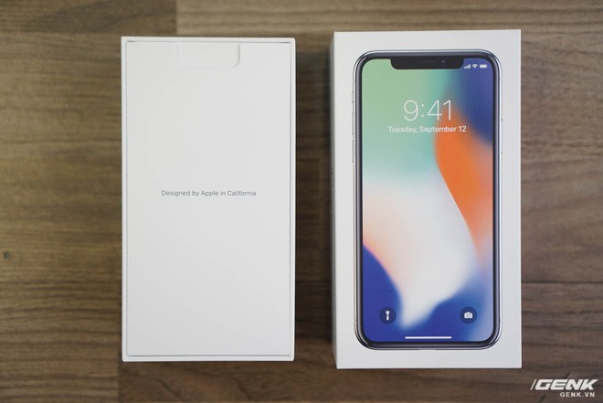 Trên tay iPhone X đầu tiên tại Việt Nam giá 68 triệu đồng - Ảnh 3.