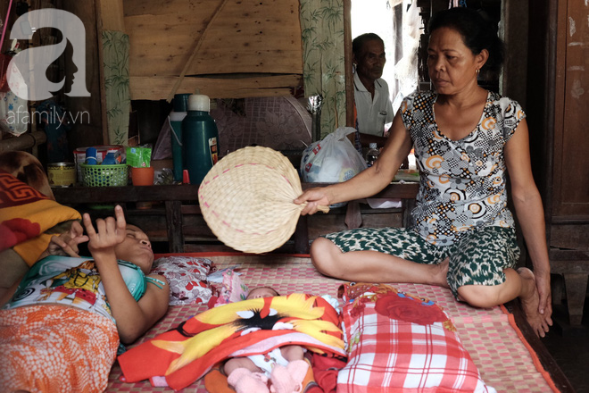  Đằng sau cảnh người mẹ điên ú ớ chăm con gái sơ sinh, vẫn còn một câu chuyện cảm động khác về tình mẫu tử - Ảnh 3.