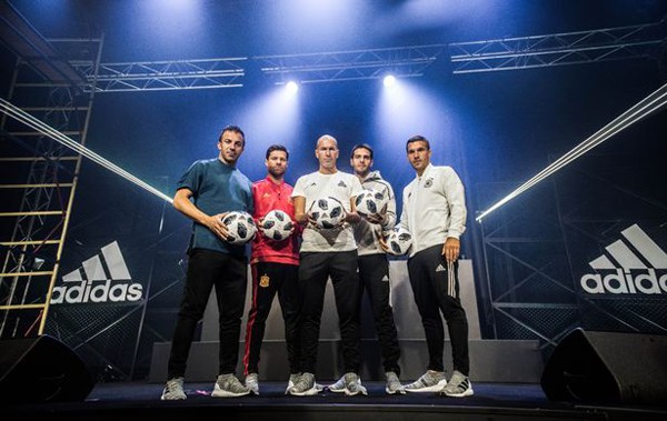 Adidas ra mắt trái bóng TELSTAR cho World Cup 2018 - Ảnh 3.