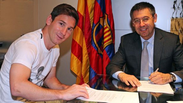 Messi từ chối mọi cuộc gọi từ BLĐ Barca, các cule như ngồi... trên lửa - Ảnh 2.