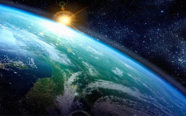 Phát biểu gây sốc của hơn 500 chuyên gia: Trái Đất là một chiếc đĩa bay trôi nổi trong vũ trụ - Ảnh 2.