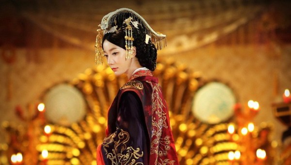 Những kỹ nữ nhan sắc tuyệt trần từng làm say lòng bao Hoàng đế Trung Hoa - Ảnh 3.