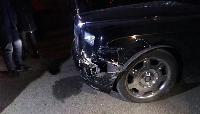 Bị đâm vỡ đầu xe, chủ Rolls-Royce nói với tài xế Hyundai: Bán nhà đi - Ảnh 3.