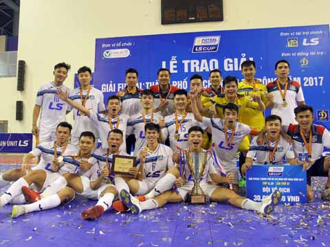 Thái Sơn Nam hoàn tất hat-trick danh hiệu của futsal Việt Nam năm 2017 - Ảnh 3.
