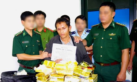 Cảnh báo: Ma túy đá made in Tam giác vàng tìm đường vào Việt Nam - Ảnh 2.
