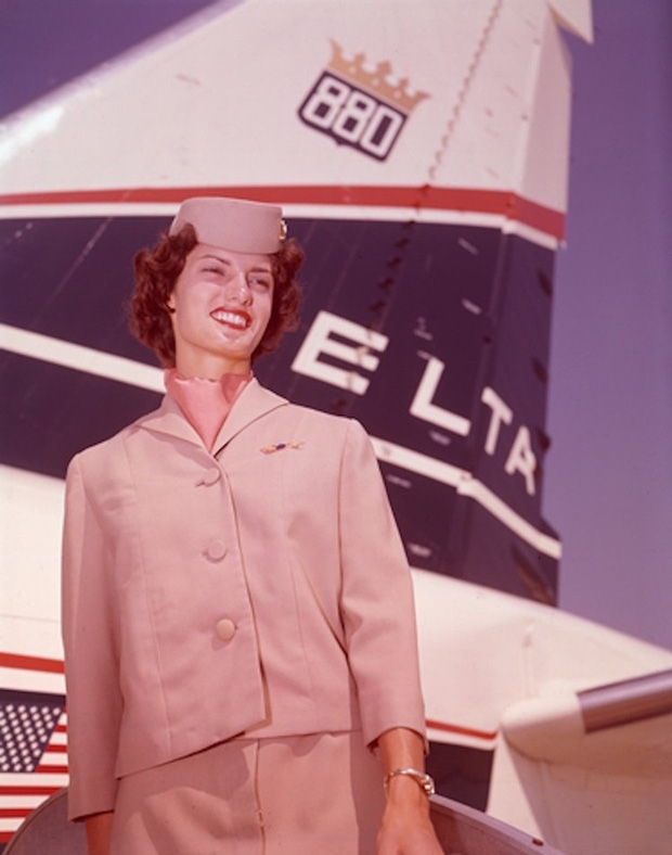 Trải nghiệm thời kỳ hoàng kim của ngành hàng không thập niên 70 qua những thước phim xưa cũ - Ảnh 21.