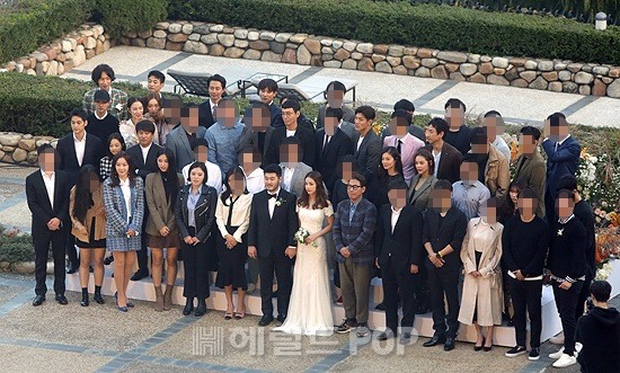 Đám cưới siêu khủng của diễn viên Vườn sao băng: Hội bạn thân tài tử, mỹ nhân hội tụ, thiếu Song Joong Ki - Ảnh 21.