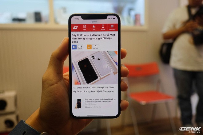 Trên tay iPhone X đầu tiên tại Việt Nam giá 68 triệu đồng - Ảnh 21.