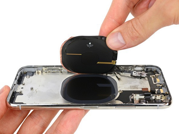 iFixit mổ bụng iPhone X: lần đầu tiên xuất hiện bảng mạch gập đôi và pin kép, cụm camera phức tạp chưa từng thấy - Ảnh 23.