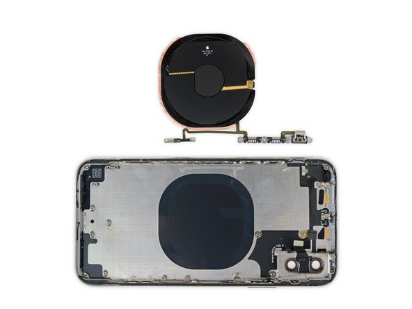 iFixit mổ bụng iPhone X: lần đầu tiên xuất hiện bảng mạch gập đôi và pin kép, cụm camera phức tạp chưa từng thấy - Ảnh 24.