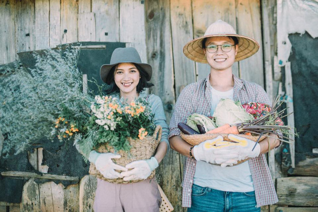 Chỉ cần yêu nhau thật nhiều thì ảnh cưới chụp ở... vườn rau cũng khiến người ta xuýt xoa - Ảnh 26.