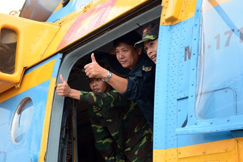 Thực hành cấp cứu đường không tại sân bay Biên Hòa - Ảnh 6.