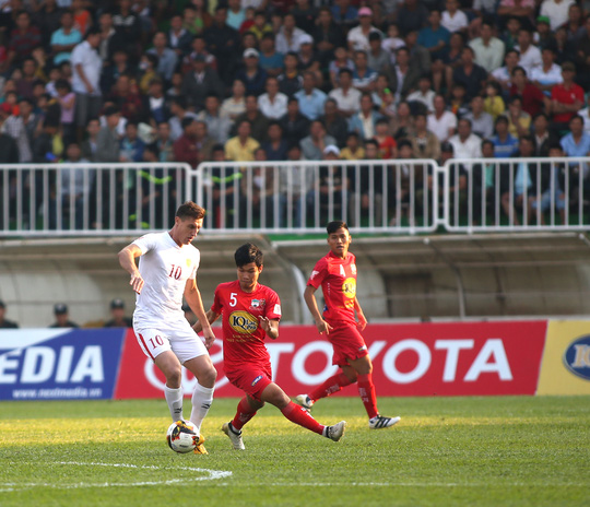 Morientes mời Đông Triều khai trương La Liga Singapore - Ảnh 3.