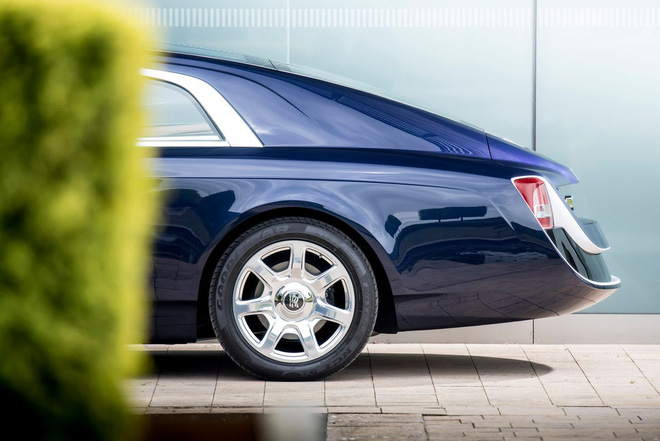 Chiếc xe Rolls-Royce Sweptail đắt giá nhất lịch sử nhân loại được làm cho một nhà sưu tầm bí ẩn có gì đặc biệt? - Ảnh 3.