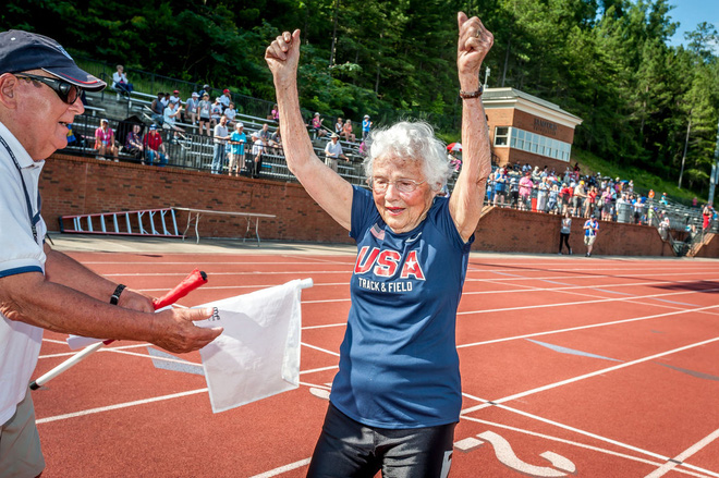  5 bài học cuộc sống từ cụ bà 101 tuổi phá kỷ lục thế giới: chạy 100m chỉ mất 40.12 giây - Ảnh 5.