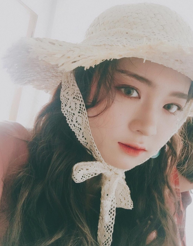 Nữ sinh làm mẫu ảnh hot nhất Nghệ An: 11 năm liền luôn là học sinh giỏi - Ảnh 5. Nữ sinh làm mẫu ảnh hot nhất Nghệ An: 11 năm liền luôn là học sinh giỏi - Ảnh 5.