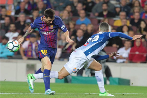 BÌNH LUẬN Barca 5-0 Espanyol: Messi càng xuất sắc, Barca càng lo - Ảnh 4.