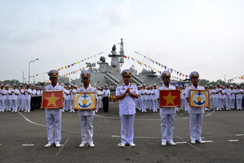 [ẢNH] Bàn giao và thượng cờ hai tàu tên lửa hiện đại 382 và 383  - Ảnh 4.