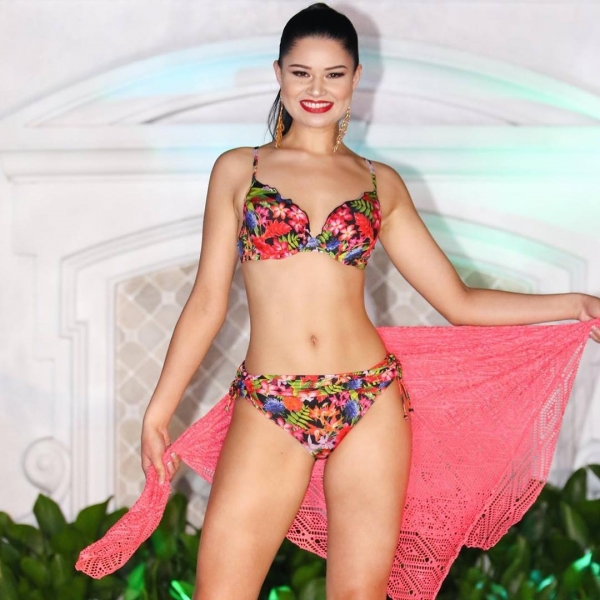 Miss Earth 2017: Nhan sắc quốc tế diện bikini cầu kì, để lộ khuyết điểm dáng thô  - Ảnh 4.