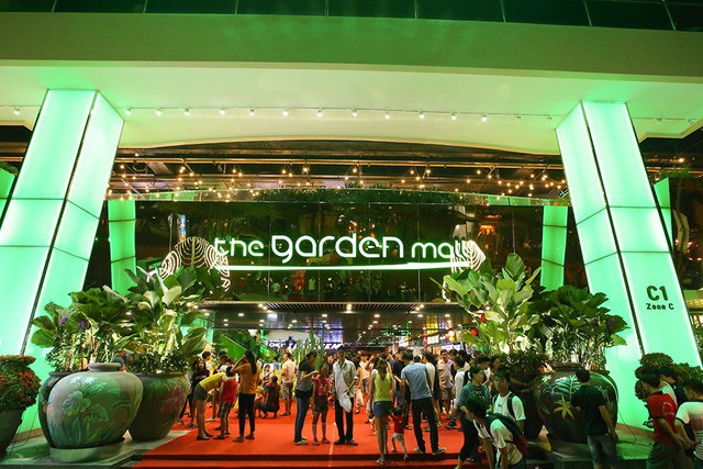Thuận Kiều Plaza chính thức đổi tên thành The Garden Mall, hàng nghìn người Sài Gòn chen nhau vào khám phá trong ngày khai trương - Ảnh 4.