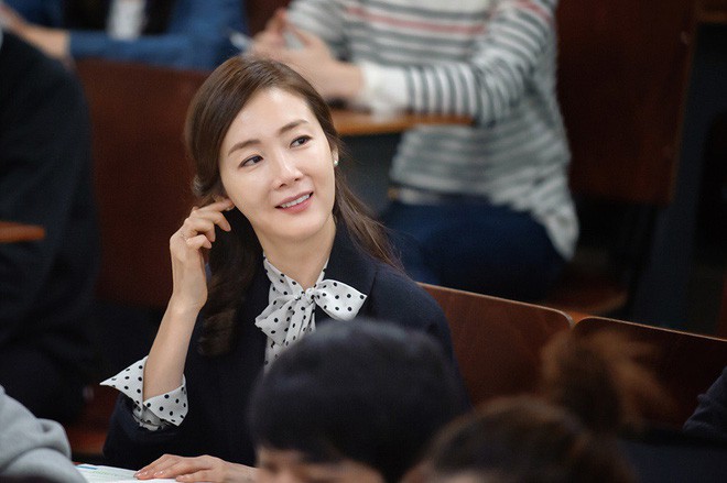 Choi Ji Woo: Ánh hào quang chẳng còn ý nghĩa khi đường về chỉ đơn độc lẻ bóng tuổi xế chiều - Ảnh 4.