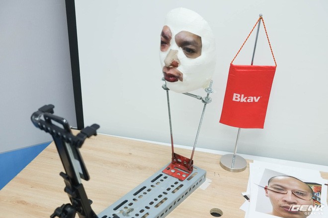 Vẫn còn quá nhiều nghi vấn về phương pháp qua mặt Face ID của BKAV - Ảnh 4.