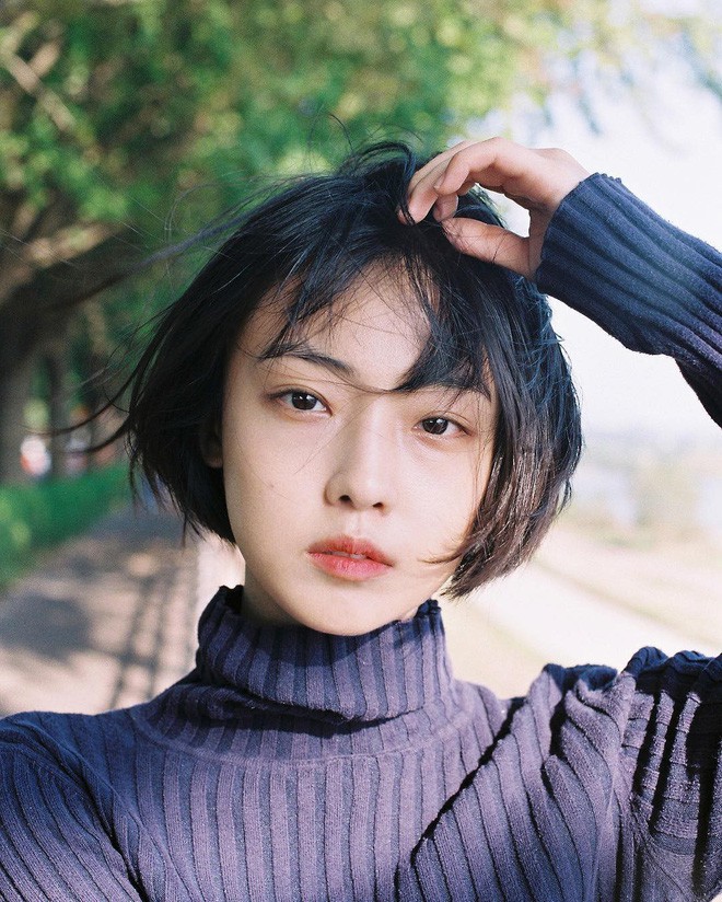 Cô bạn Hàn Quốc tóc ngắn xinh như bước ra từ tiểu thuyết - Ảnh 13.