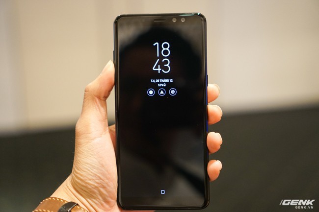Bộ đôi Samsung Galaxy A8 (2018) và Galaxy A8+ (2018) chính thức ra mắt tại thị trường Việt Nam: Màn hình vô cực giống dòng S cao cấp, trang bị camera selfie kép, giá từ 10.990.000 đồng - Ảnh 4.