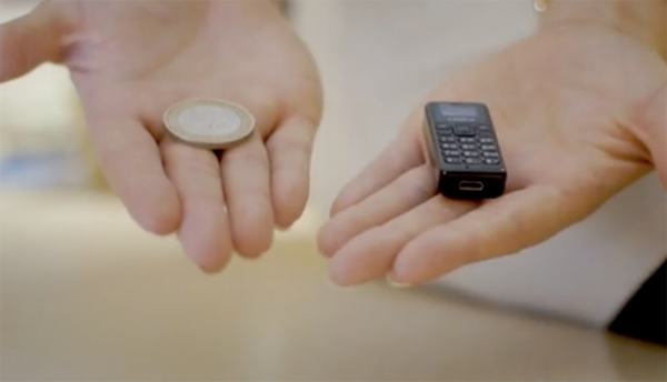 Đây là chiếc điện thoại nhỏ nhất thế giới, thật khó tin nó lại có thể nhỏ tới vậy - Ảnh 4.