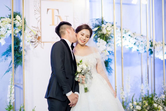 10 đám cưới Việt trong năm 2017 không phải của sao showbiz nhưng cực kỳ xa hoa khiến MXH nô nức chỉ dám nhìn không dám ước - Ảnh 39.