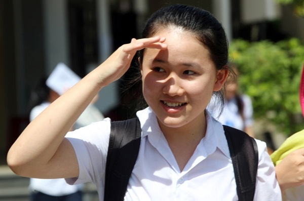 Xinh như hot girl, nữ sinh dự thi THPT Quốc gia thu hút mọi ánh nhìn - Ảnh 20.