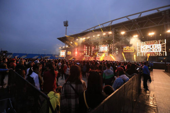 Chương trình vắng tanh, BTC MBC Music K-Plus Concert mời khán giả vào khu VVIP - Ảnh 5.