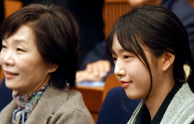 Bố tham gia tranh cử Tổng thống Hàn Quốc, nhưng dư luận lại chỉ tập trung vào cô con gái xinh đẹp - Ảnh 5.