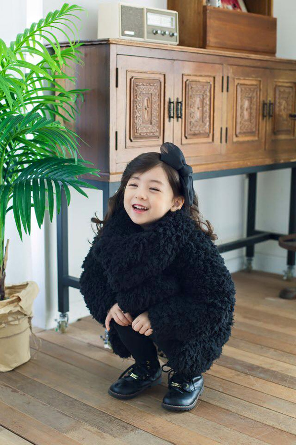 Bé gái “xinh nhất xứ Hàn” càng lớn càng xinh đẹp, điệu đà - Ảnh 5.