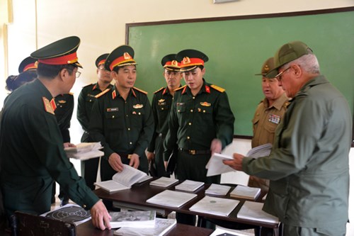Hoạt động của Thượng tướng Phan Văn Giang trong chuyến thăm chính thức Cu-ba - Ảnh 5.