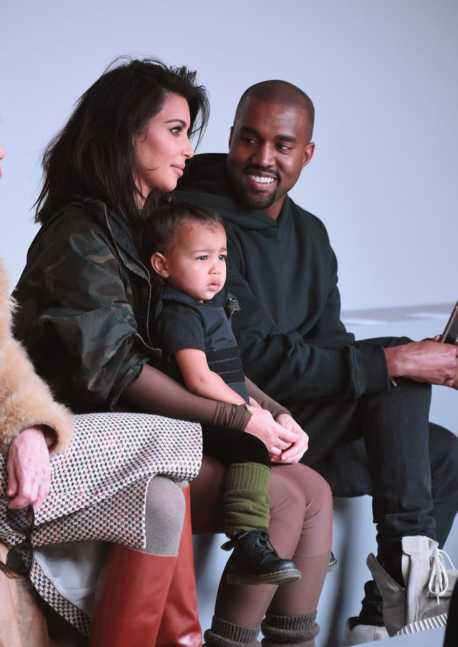 Câu chuyện tình yêu của Kim và Kanye: Đã là định mệnh thì đi cả trái đất vẫn về với nhau - Ảnh 5.