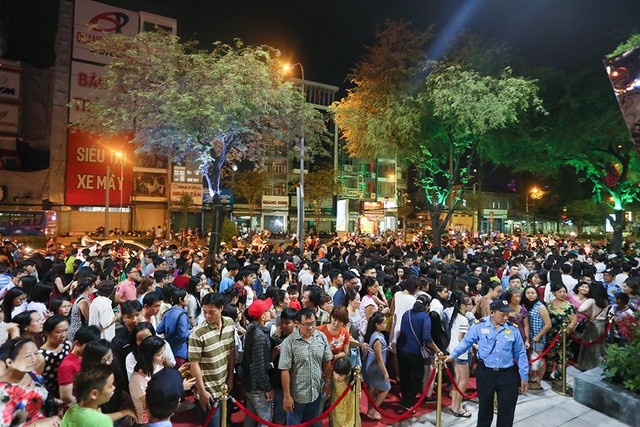 Thuận Kiều Plaza chính thức đổi tên thành The Garden Mall, hàng nghìn người Sài Gòn chen nhau vào khám phá trong ngày khai trương - Ảnh 5.